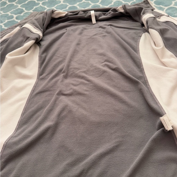 Fabletics Women’s medium white and gray jacket - Picture 3 of 13